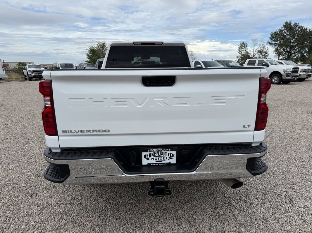 Used 2024 Chevrolet Silverado 2500 LT w/ Convenience Package AWD/4WD image 9