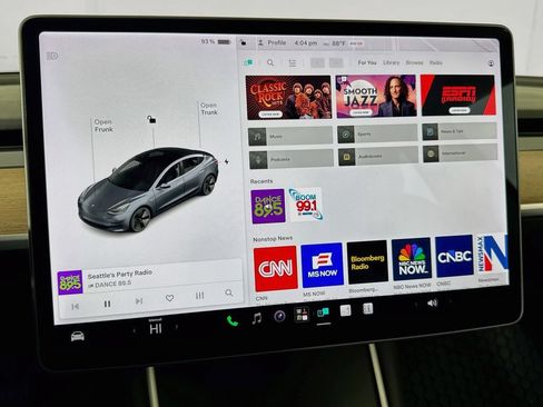 Used 2018 Tesla Model 3 Mid Range RWD image 17