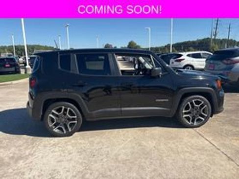 Used 2021 Jeep Renegade Sport image 35