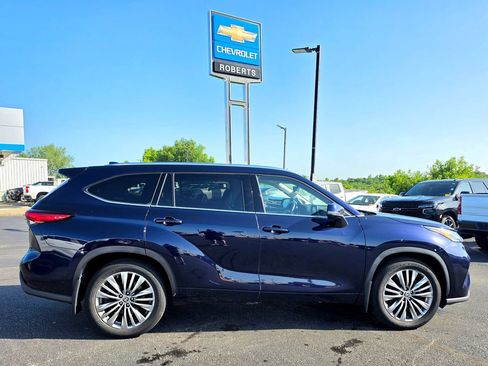 Used 2021 Toyota Highlander Platinum AWD/4WD image 8