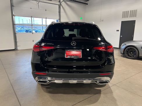 Used 2025 Mercedes-Benz GLC 350e 4MATIC image 4