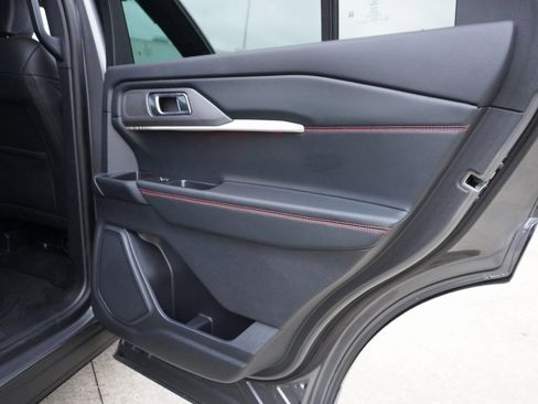 Certified 2025 Ford Explorer ST-Line w/ Premium Package image 25