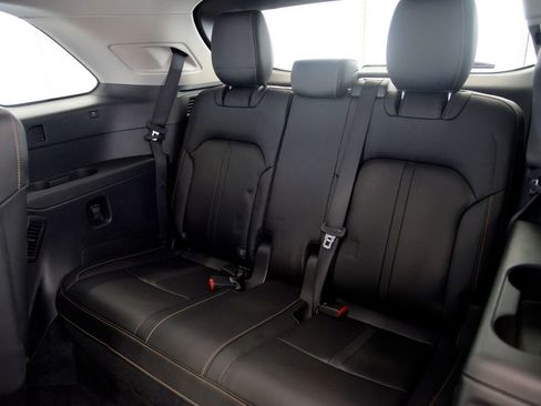 Certified 2024 MAZDA CX-90 Plug-In Hybrid w/ Premium Pkg image 29