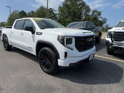 Certified 2025 GMC Sierra 1500 Elevation AWD/4WD image 2