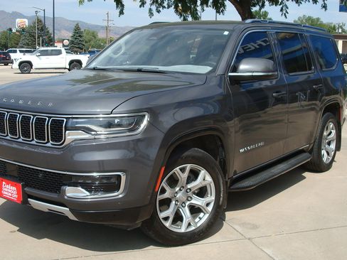 Used 2022 Jeep Wagoneer Series II AWD/4WD image 1