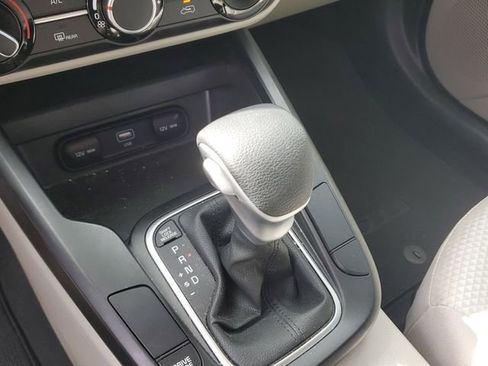 Certified 2023 Kia Soul LX image 25