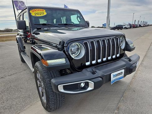 Used 2020 Jeep Wrangler Unlimited Sahara image 10