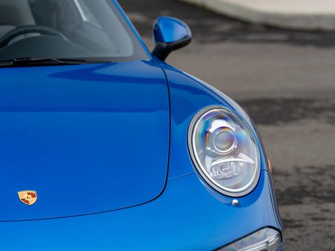 Used 2015 Porsche 911 Targa 4S image 19