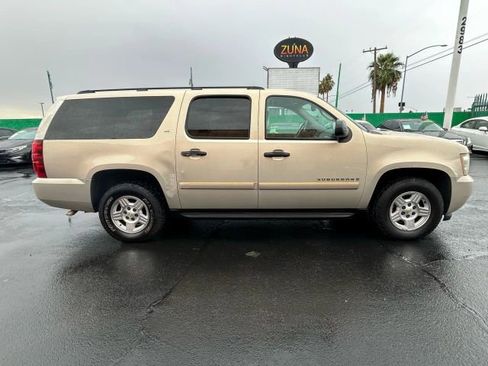 Used 2007 Chevrolet Suburban LS image 6