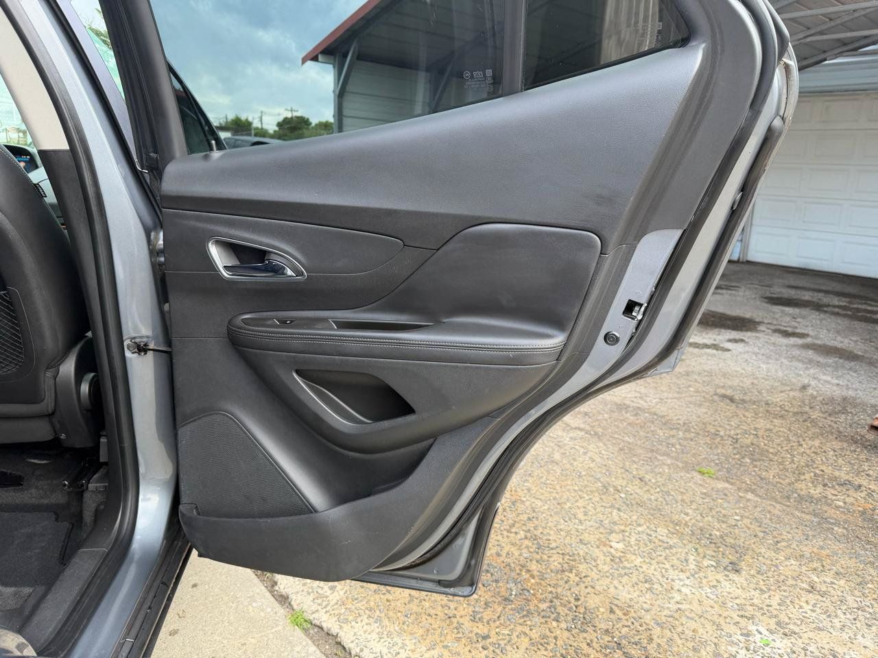 Used 2014 Buick Encore Convenience FWD image 18