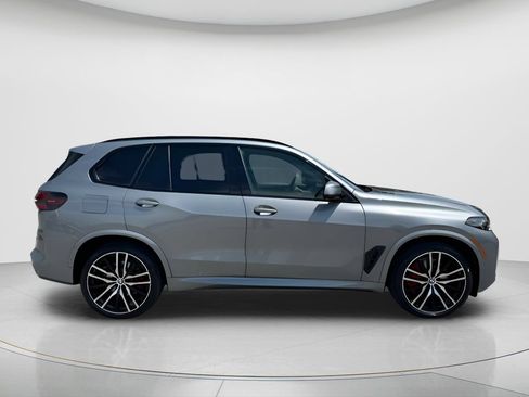 New 2026 BMW X5 xDrive40i w/ M Sport Package AWD/4WD image 4