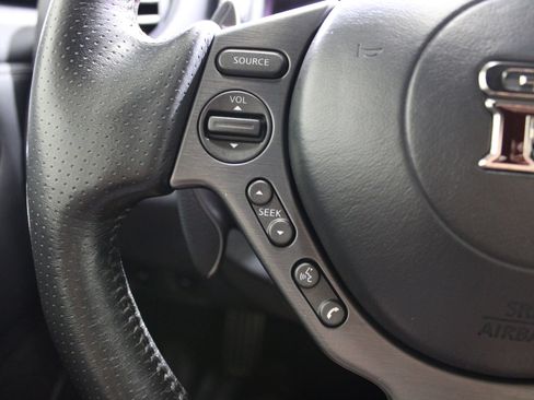Used 2016 Nissan GT-R Premium AWD/4WD image 33