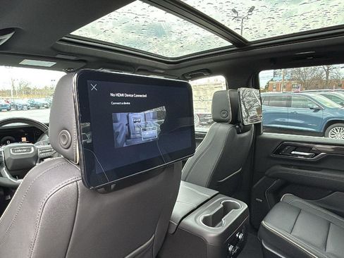 New 2026 GMC Yukon Elevation image 29