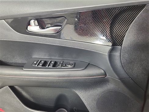 Used 2020 Kia Forte GT w/ GT2 Package image 9