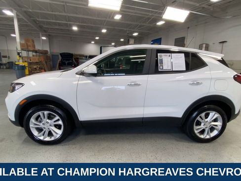 Used 2023 Buick Encore GX Preferred w/ Cold Weather Comfort Package AWD/4WD image 6