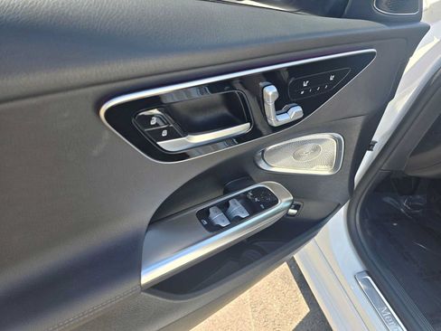 Used 2023 Mercedes-Benz C 300 Sedan image 21