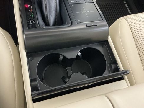 Used 2023 Lexus GX 460 Premium image 14