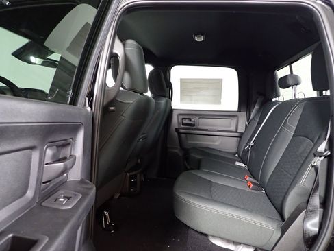 New 2026 RAM 2500 Tradesman AWD/4WD image 36