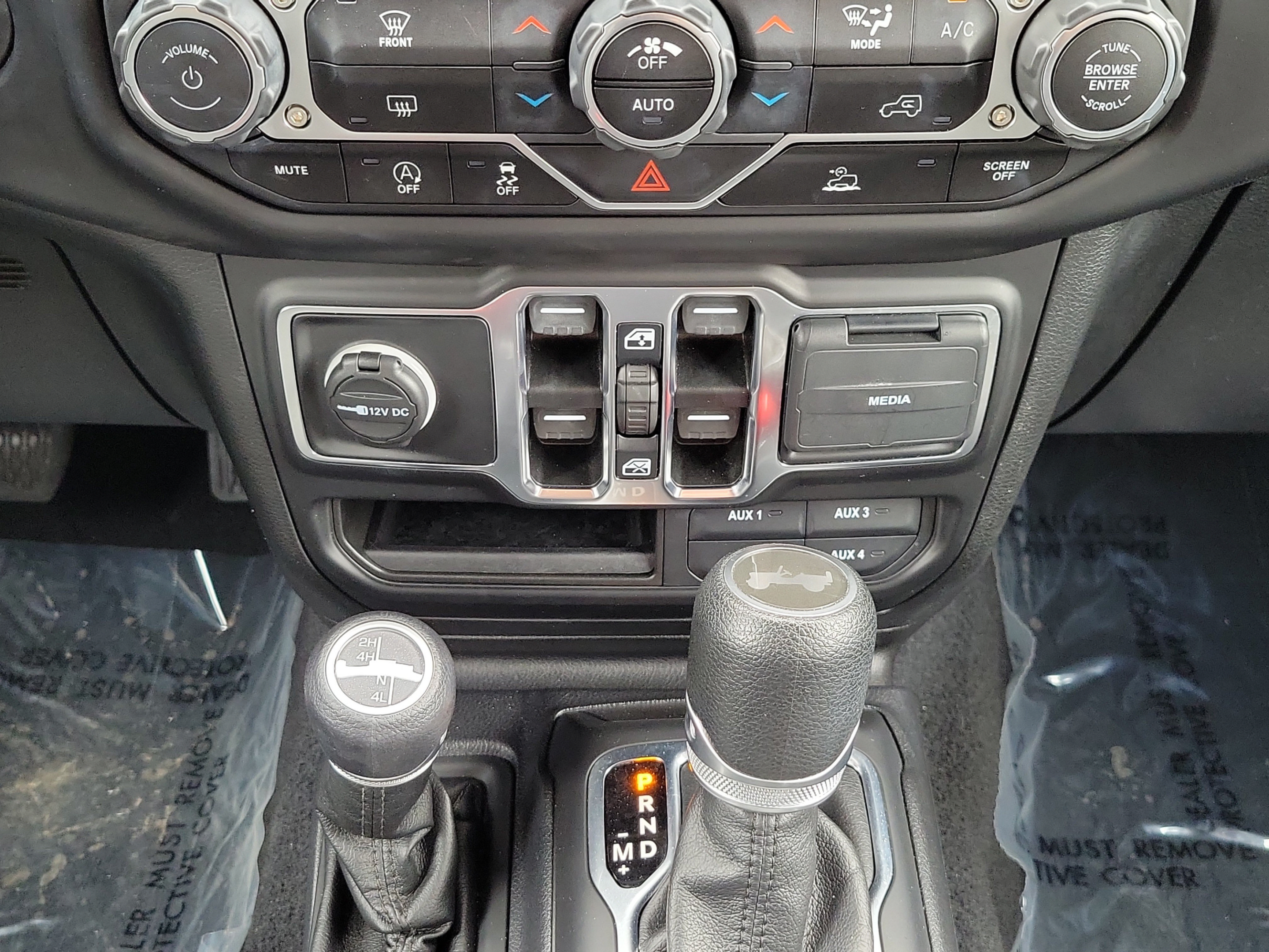Used 2021 Jeep Wrangler Unlimited Sport AWD/4WD image 15