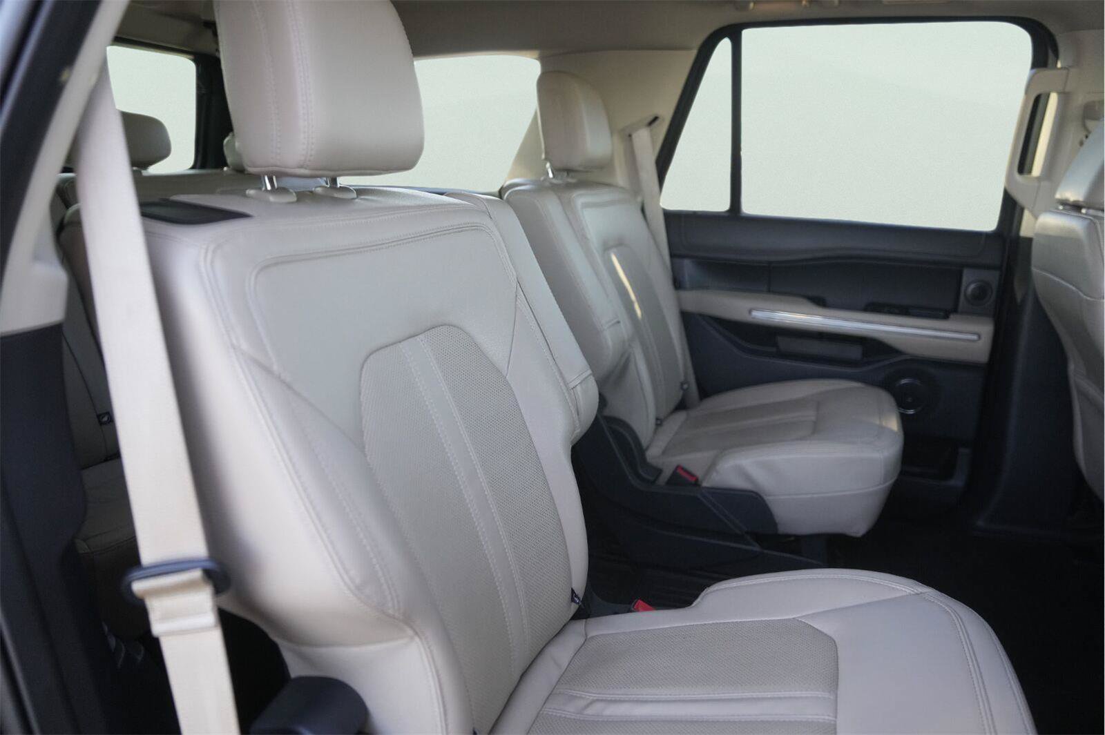 Used 2023 Ford Expedition Limited AWD/4WD image 19