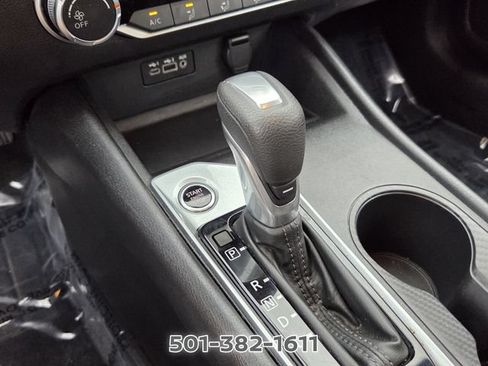 Used 2025 Nissan Altima 2.5 SV FWD image 22