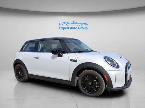 Used 2023 MINI Cooper SE image 1