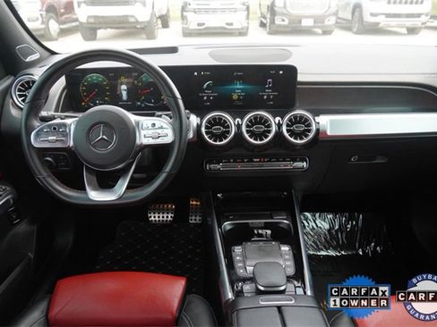 Used 2023 Mercedes-Benz GLB 35 AMG 4MATIC w/ Parking Assistance Package image 14