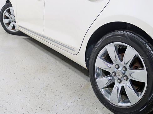 Used 2012 Buick Verano Convenience FWD image 12
