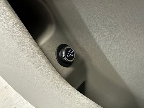 Used 2023 Cadillac XT4 Premium Luxury w/ Cold Weather Package image 9