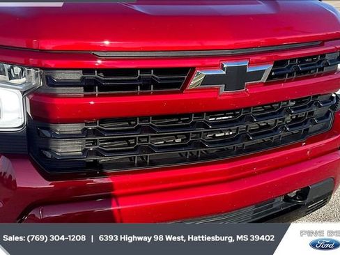 Used 2024 Chevrolet Silverado 1500 RST image 21