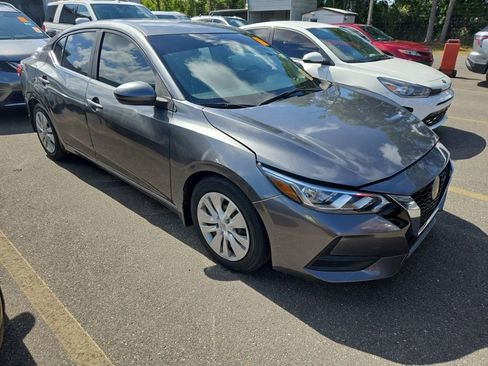 Used 2020 Nissan Sentra S FWD image 2
