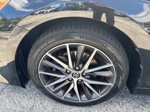 Used 2021 Toyota Camry XLE w/ Navigation Package image 10