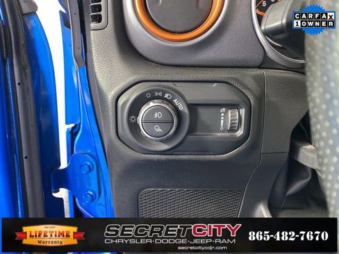 Used 2023 Jeep Gladiator Mojave w/ Trailer Tow Package image 14