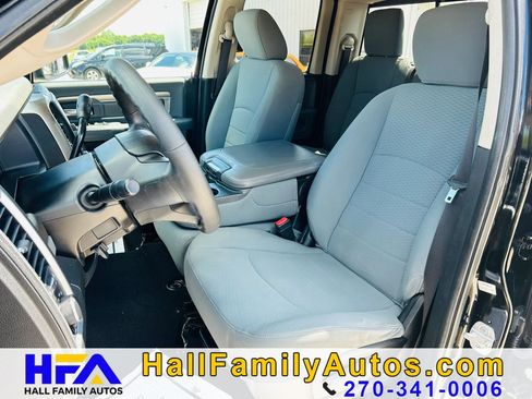 Used 2013 RAM 1500 Classic SLT w/ Premium Display Pkg RWD image 11