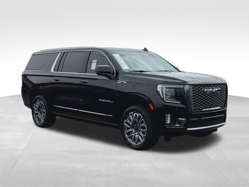 Used 2024 GMC Yukon XL Denali Ultimate AWD/4WD image 2