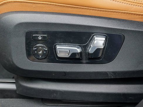 Used 2023 BMW X5 M50i w/ Executive Package AWD/4WD image 25