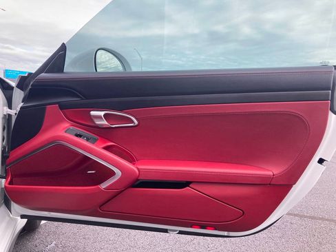 Certified 2019 Porsche 911 Targa 4 GTS image 23