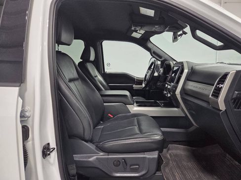 Used 2022 Ford F250 Lariat w/ Lariat Value Package AWD/4WD image 16