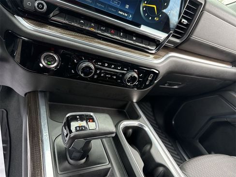 Used 2023 Chevrolet Silverado 1500 RST image 17