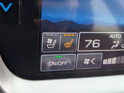 Used 2021 Subaru Outback Touring XT image 16