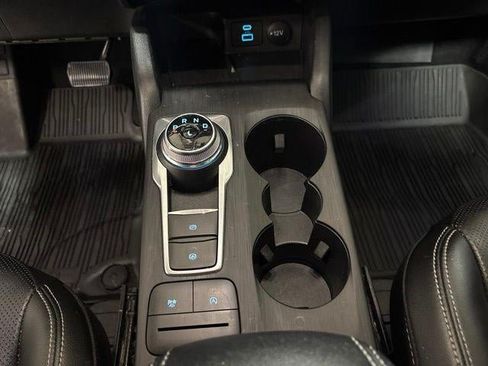 Used 2022 Ford Escape SEL w/ Technology Package AWD/4WD image 18