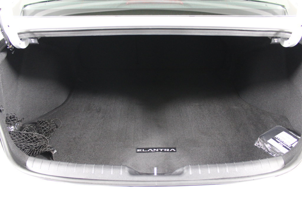 Certified 2026 Hyundai Elantra SEL Sport Premium FWD image 17