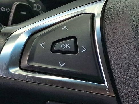 Used 2020 Ford Edge Titanium AWD/4WD image 21