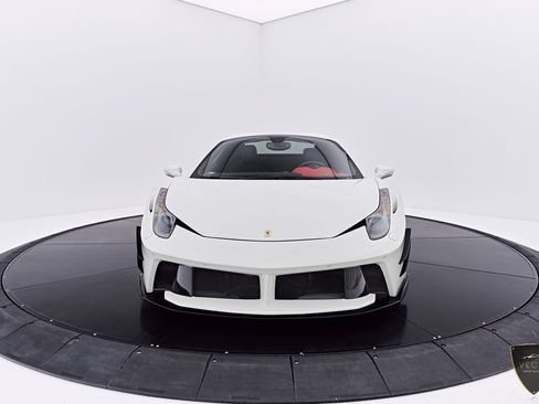 Used 2014 Ferrari 458 Spider RWD image 19