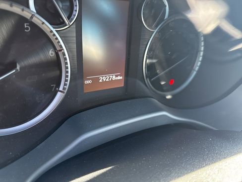 Used 2023 Lexus GX 460 Premium image 6