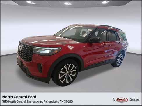 Used 2025 Ford Explorer ST-Line RWD image 1