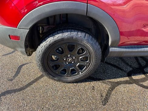 Used 2025 Ford Bronco Sport Badlands image 25