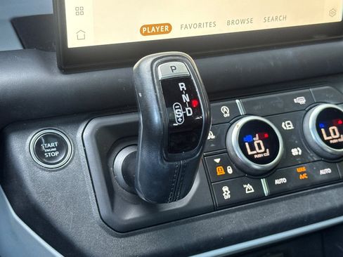 Used 2022 Land Rover Defender 110 X-Dynamic HSE AWD/4WD image 23