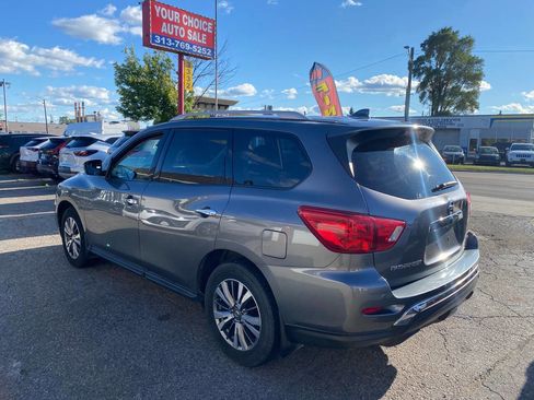 Used 2019 Nissan Pathfinder S image 7