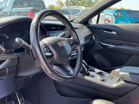 Used 2020 Cadillac XT4 Sport AWD/4WD image 16